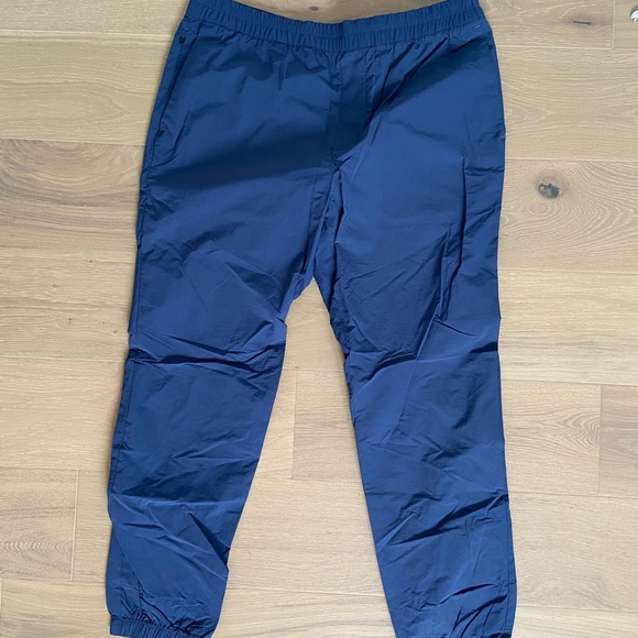 Men’s Blue Banana Republic Pants w/ Tags, Large - Picture 1 of 3